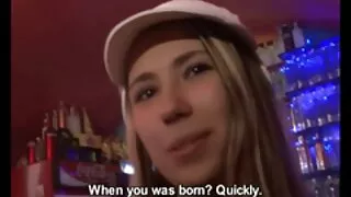 نشط قصص سكسي محارم الرجال مطعون قرنية زوجته في المطبخ