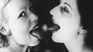 الصديقات في مزاج سكسي محرم النشوة لعق بعضها البعض