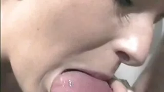 أدريانا تشيتشيك اللذيذة مستعدة للمضاجعة بقوة مع سكسي محارم xnxx صديقها