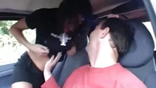 فرخ و رجلان التزاوج الثلاثي سكسي خليجي محارم