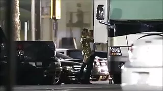 ارضاء الفردية أظهرت لها سكسيامهات مترجم الثقوب العارية